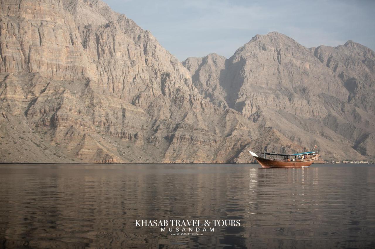 Esra Hotel Apartment Khasab Exterior photo